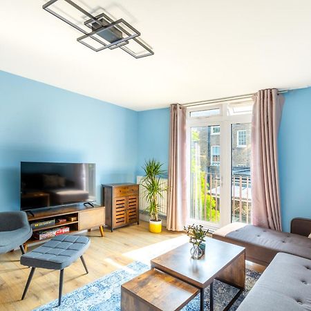 Magnificent 3Br Apt With Balcony ロンドン エクステリア 写真