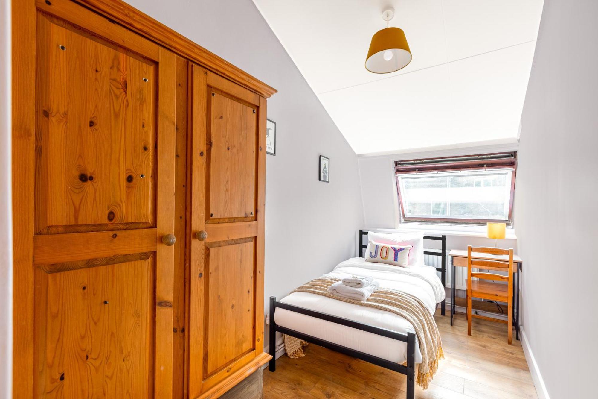Magnificent 3Br Apt With Balcony ロンドン エクステリア 写真